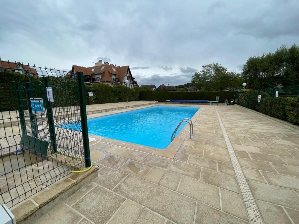 La Vigie Spacieux, Lumineux, Piscine Deauville Exteriör bild