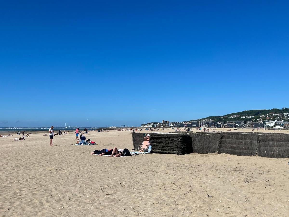 La Vigie Spacieux, Lumineux, Piscine Deauville Exteriör bild